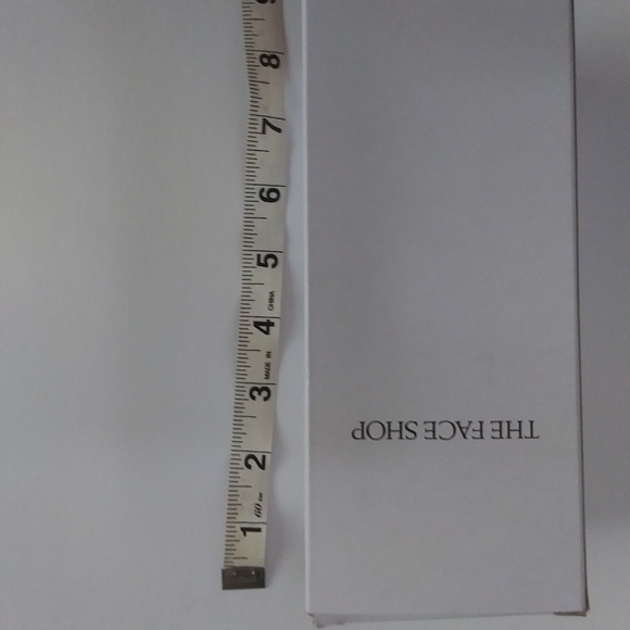 Avon Jeju Aloe, The Face Shop by Avon - Picture 4 of 4